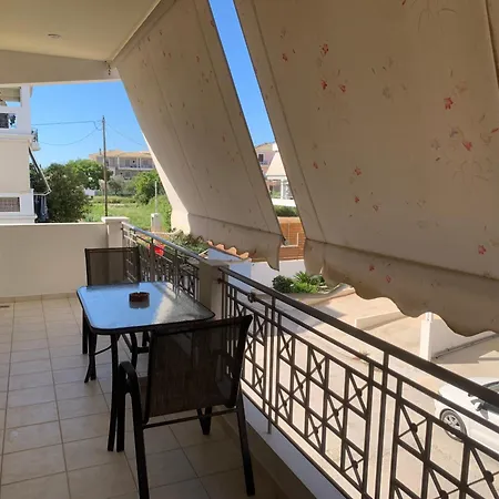 Vibes Apartment Lefkada City
